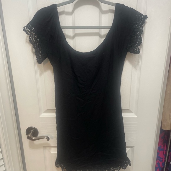 Chic Black Lace Sleeve Mini Dress - Picture 5 of 12